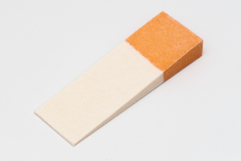 Product image 1 of the product “Felt wedge  30 x 90 mm ”