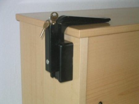 Product image of the product “Piano top lock ”